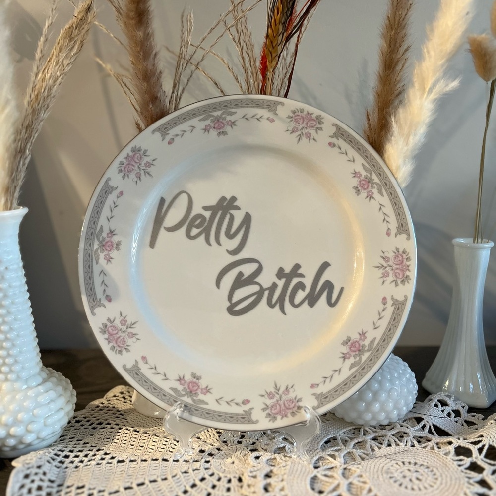 Petty Plate - Picture 3 of 3